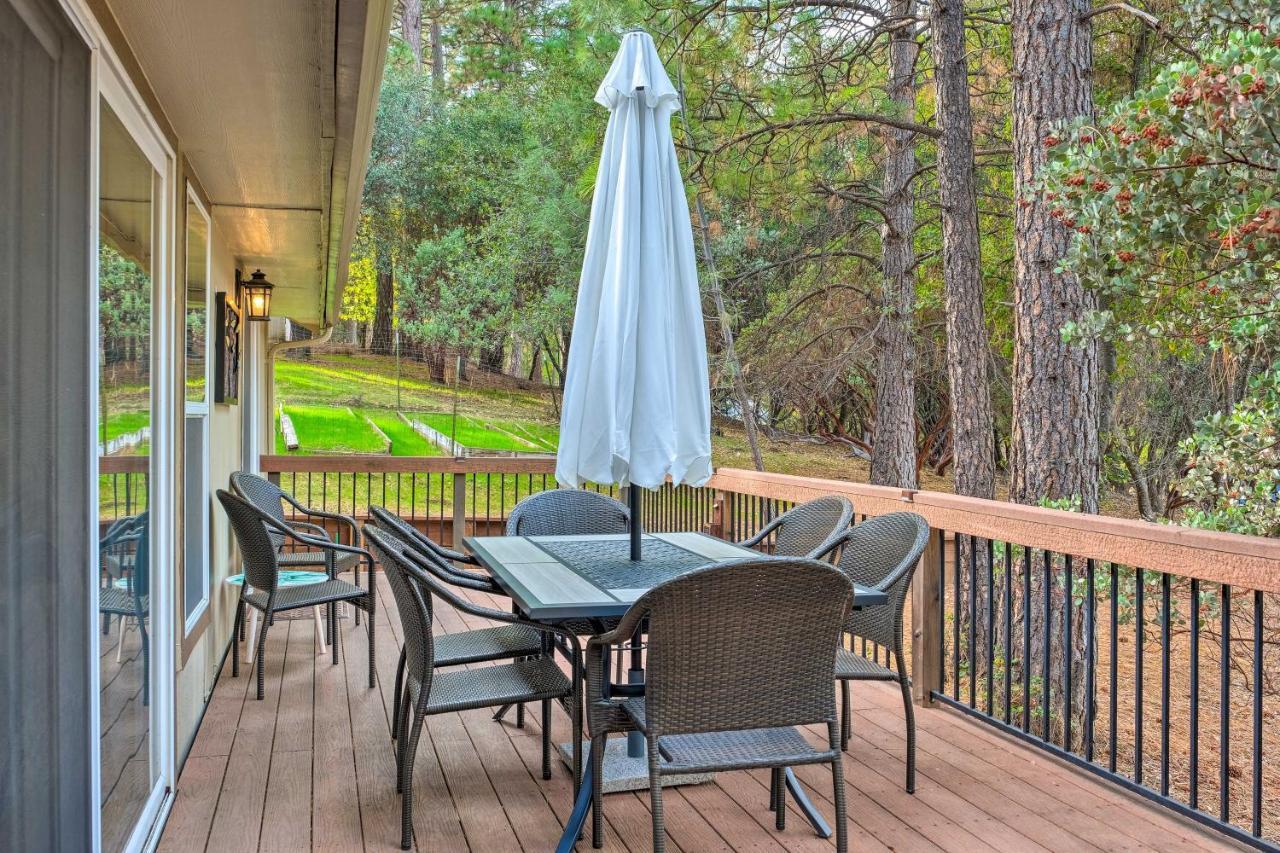 Groveland Gem With Deck, Game Room And Much More! Kültér fotó